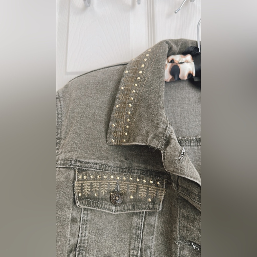 Studded Gray Denim Jacket - Picture 4 of 14